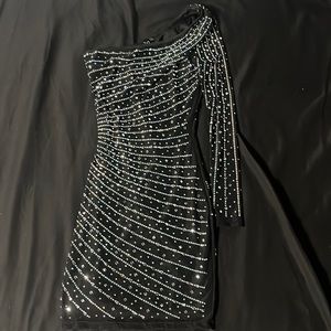 Black 1 sleeve dress